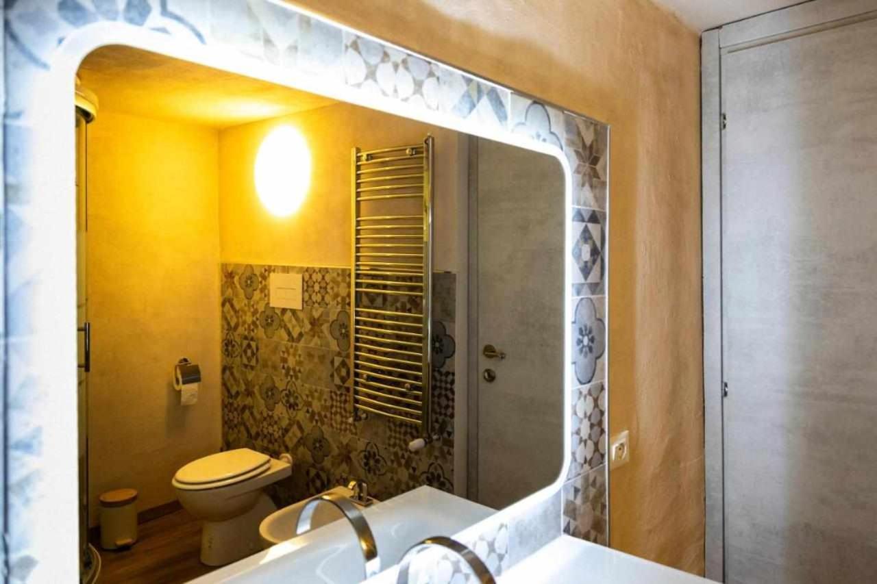 La Casa Dello Stilista Apartment Бреша Екстериор снимка