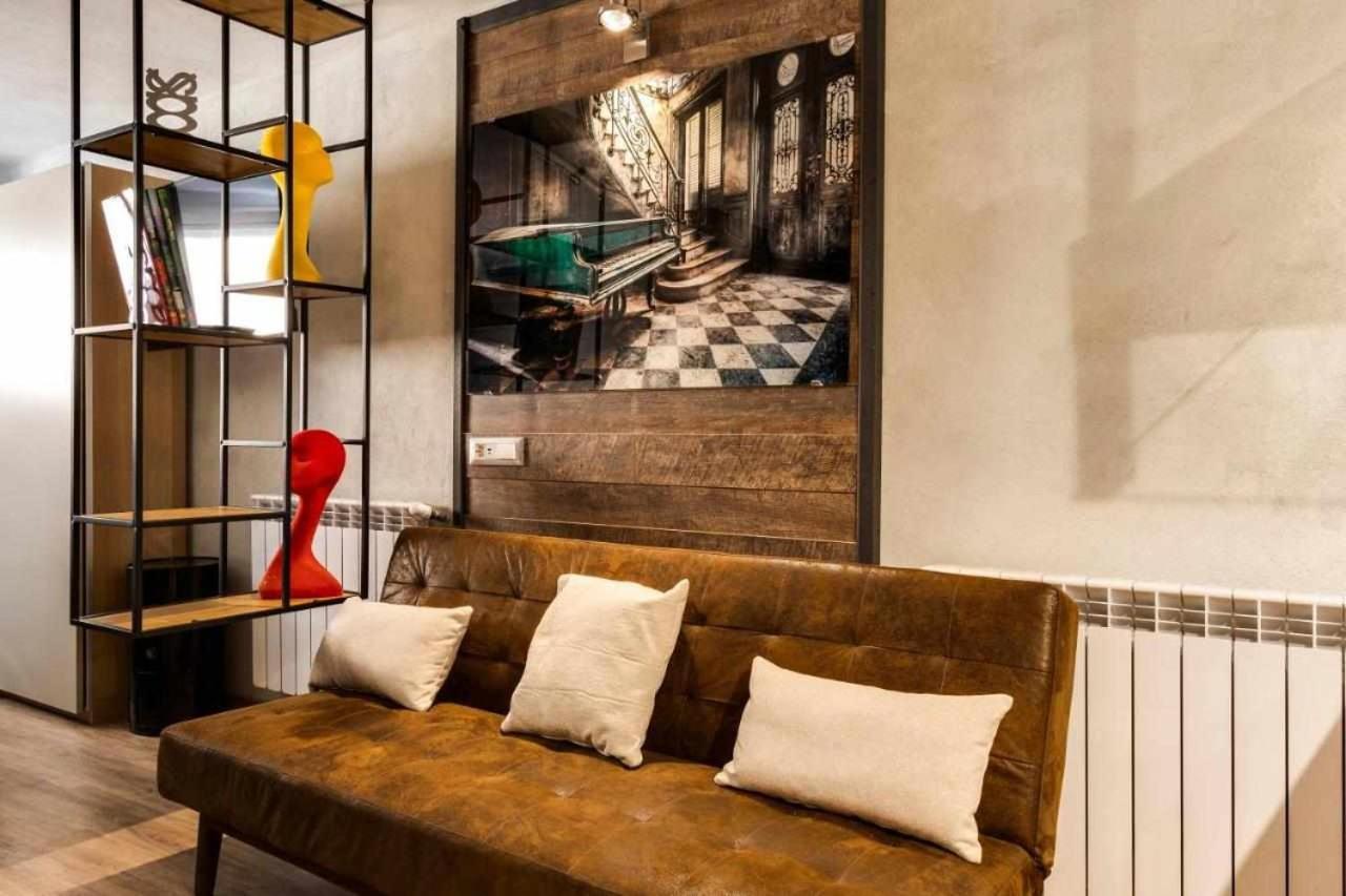 La Casa Dello Stilista Apartment Бреша Екстериор снимка